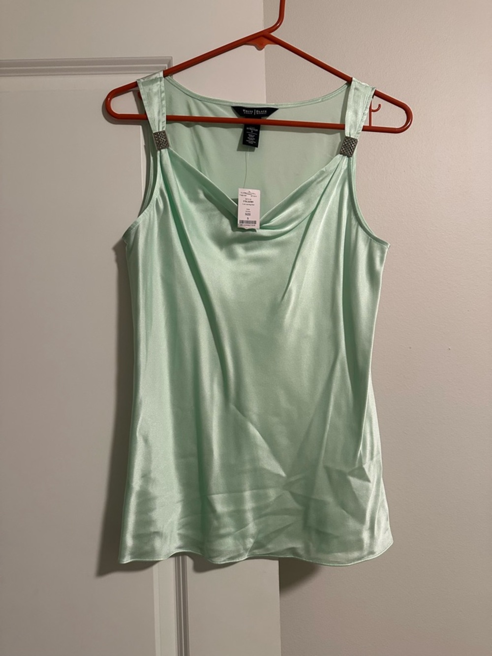 White House black market new with tags size small gorgeous top